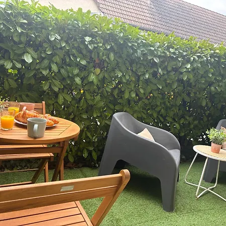 Apartment Proche Et Paris Fibre